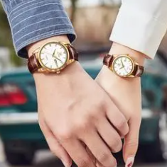 如何选择一款适合我们情侣的手表呢？